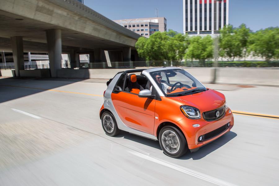  Smart ForTwo Passion Cabrio 2016 года  (NA) (фото 6 из 21)